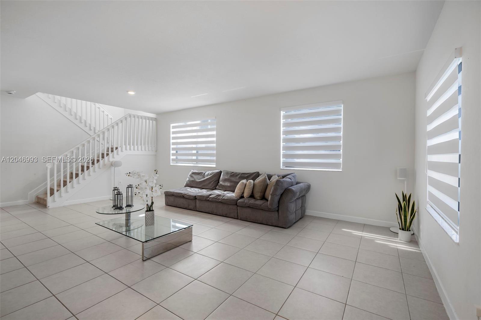 21189 SW 127th Ct, Miami FL 33177 photo 4
