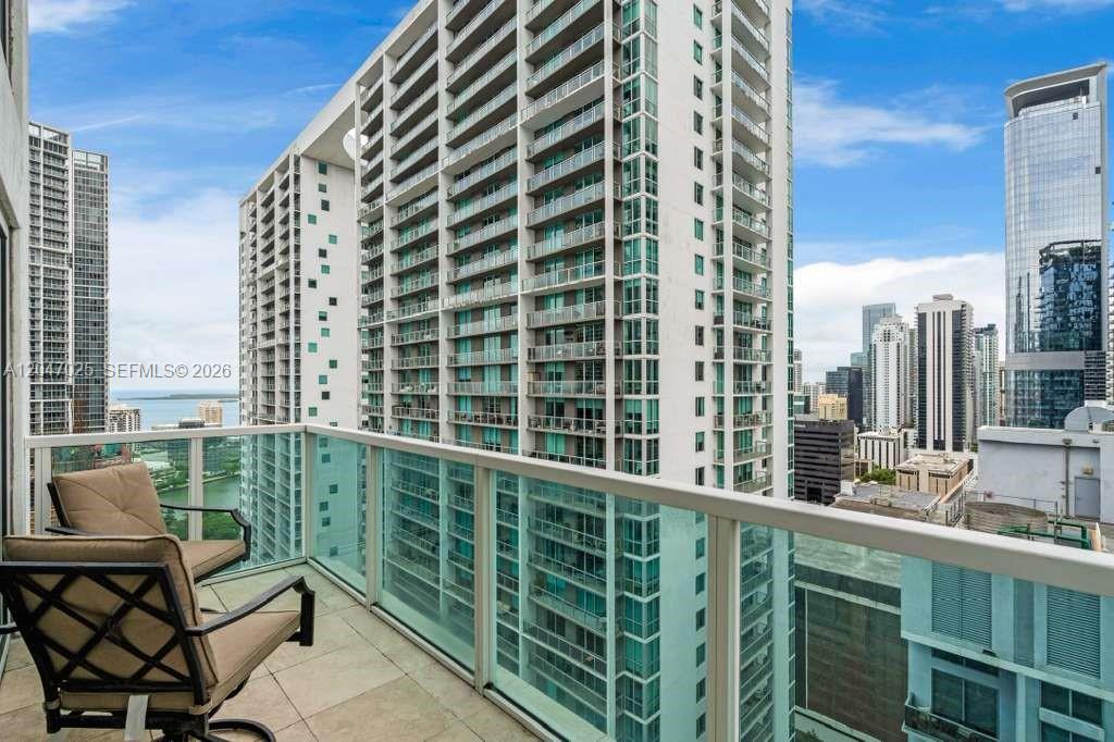 41 SE 5th St # 1702, Miami FL 33131 photo 5
