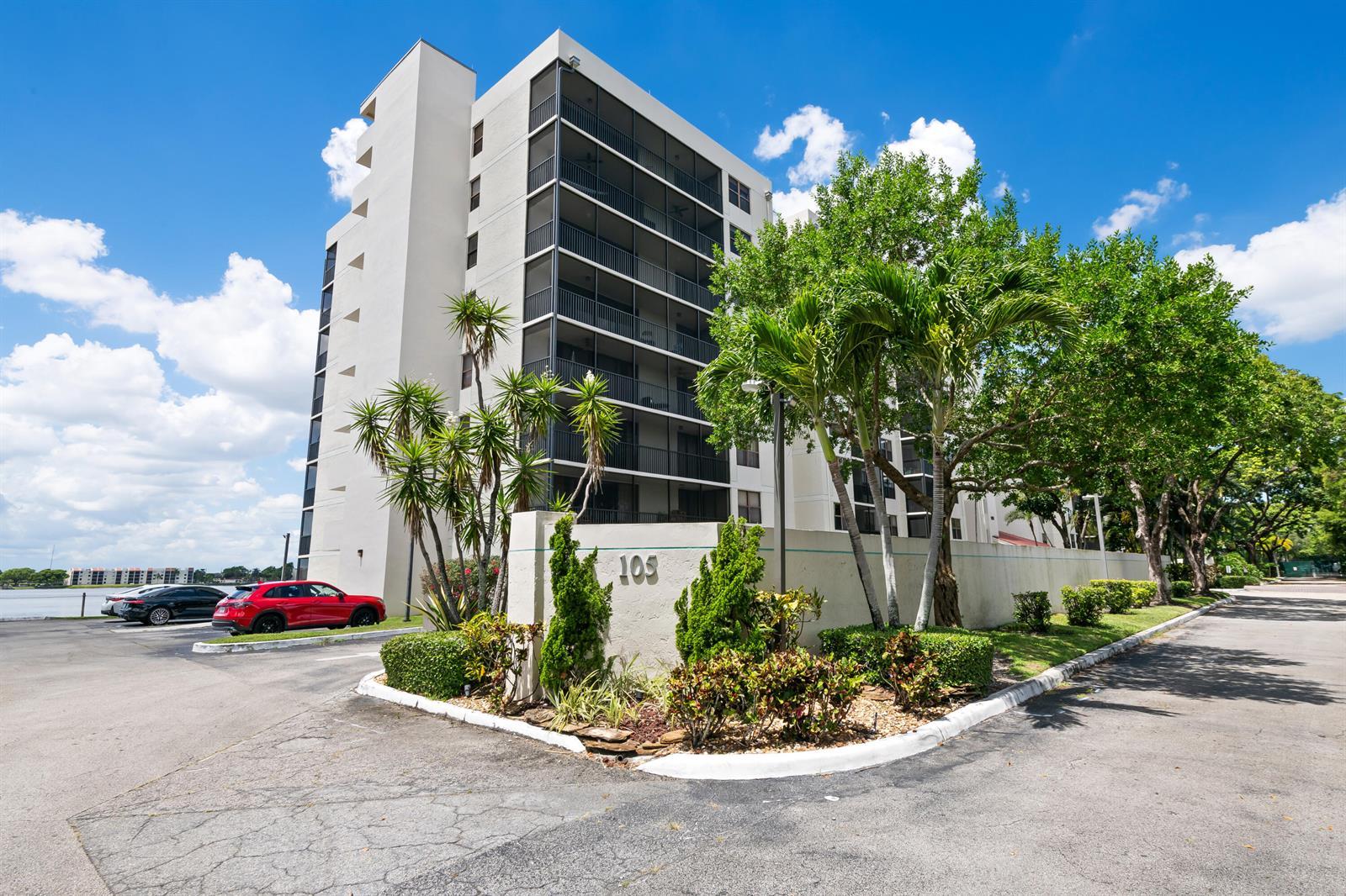 105 Lake Emerald Drive # 706, Oakland Park FL 33309