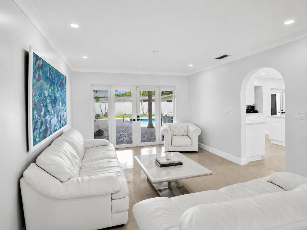 4900 N 36th Street, Hollywood FL 33021 photo 4