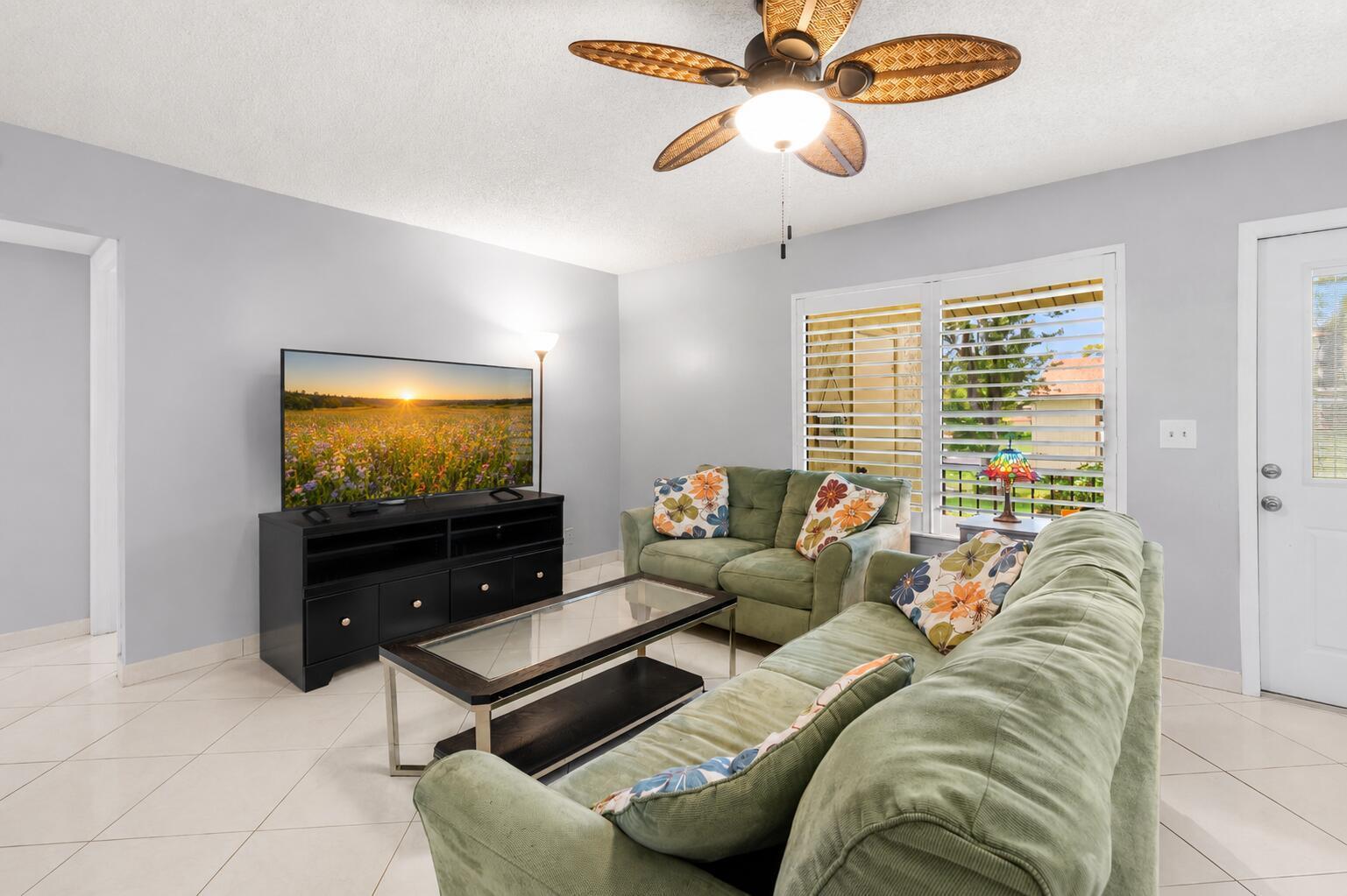 317 Knotty Pine Circle # 2, FL 33463 photo 3