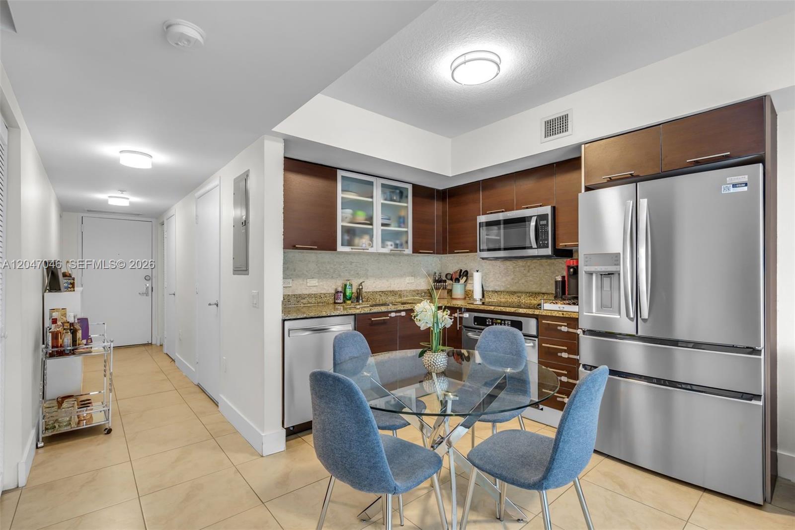 41 SE 5th St # 908, Miami FL 33131 photo 3