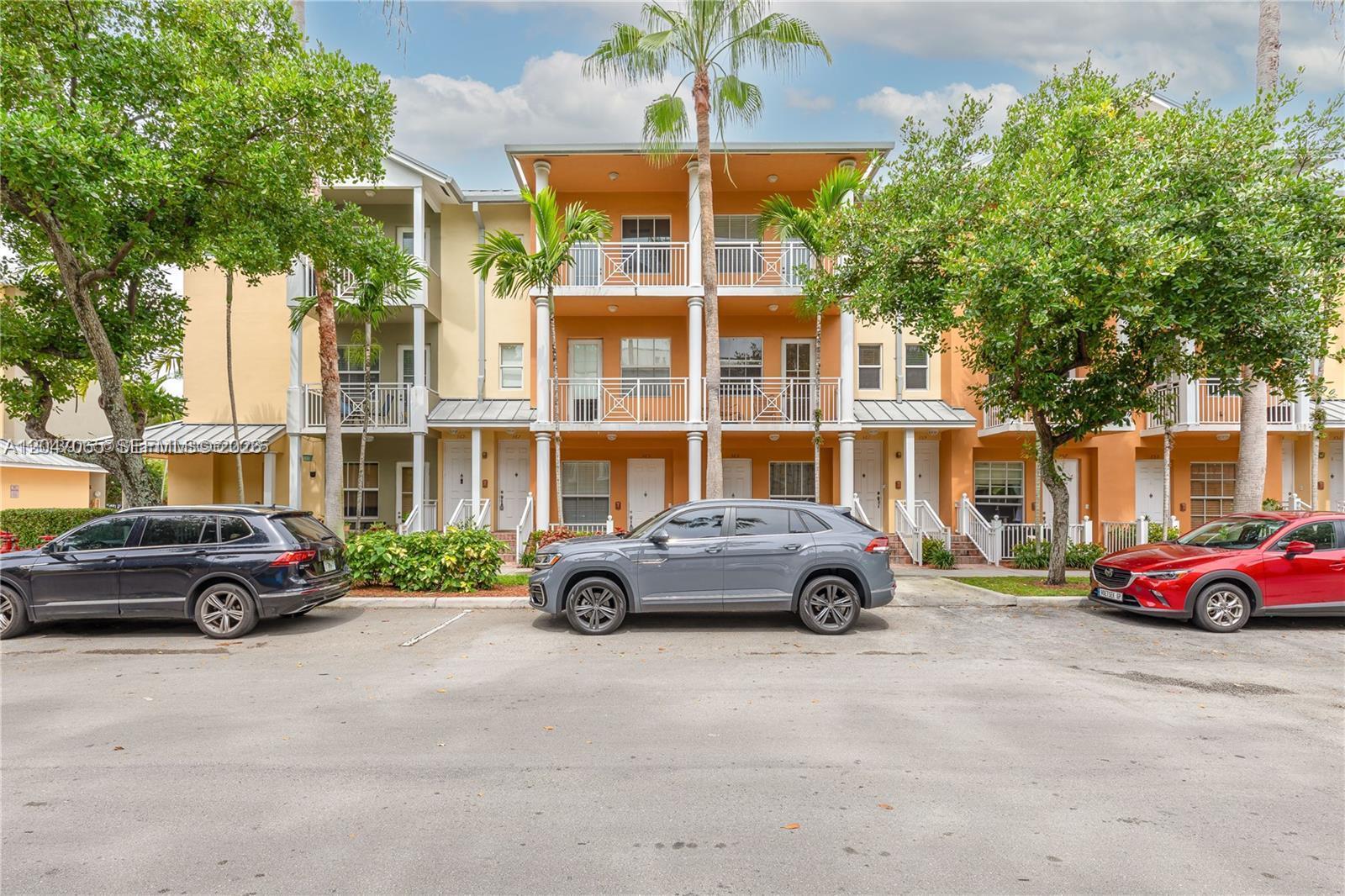 365 SW 13th Ter, Fort Lauderdale FL 33312 photo 2