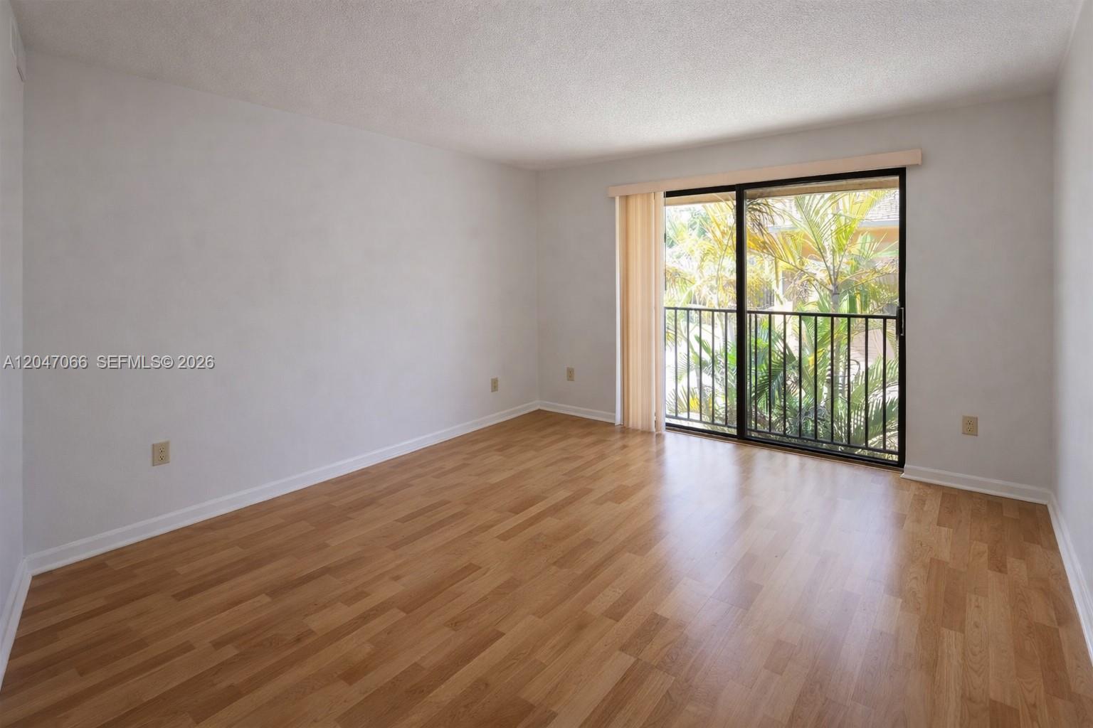 5821 Washington St # 32, Hollywood FL 33023 photo 4