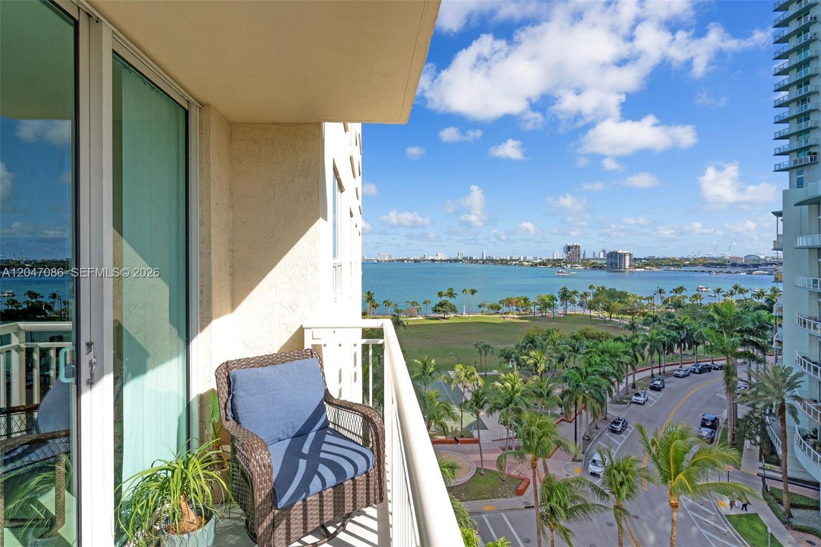 2000 N Bayshore Dr # 909, Miami FL 33137