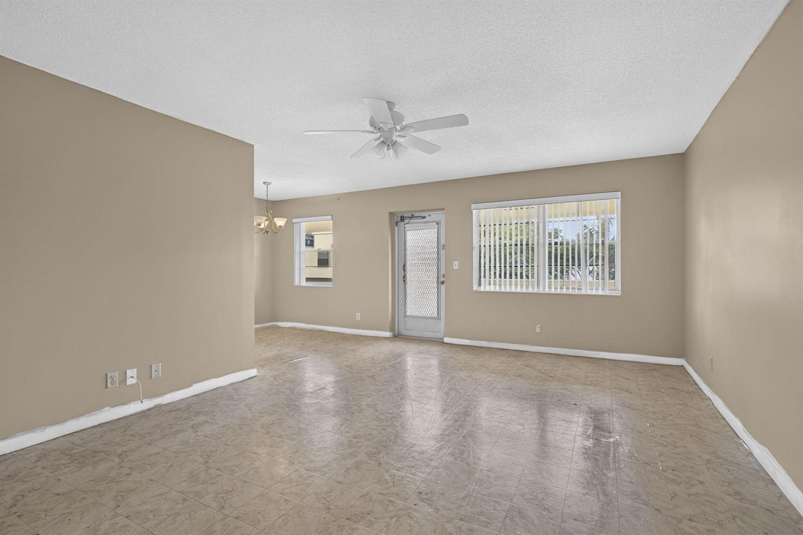 111 Sheffield E, West Palm Beach FL 33417 photo 3