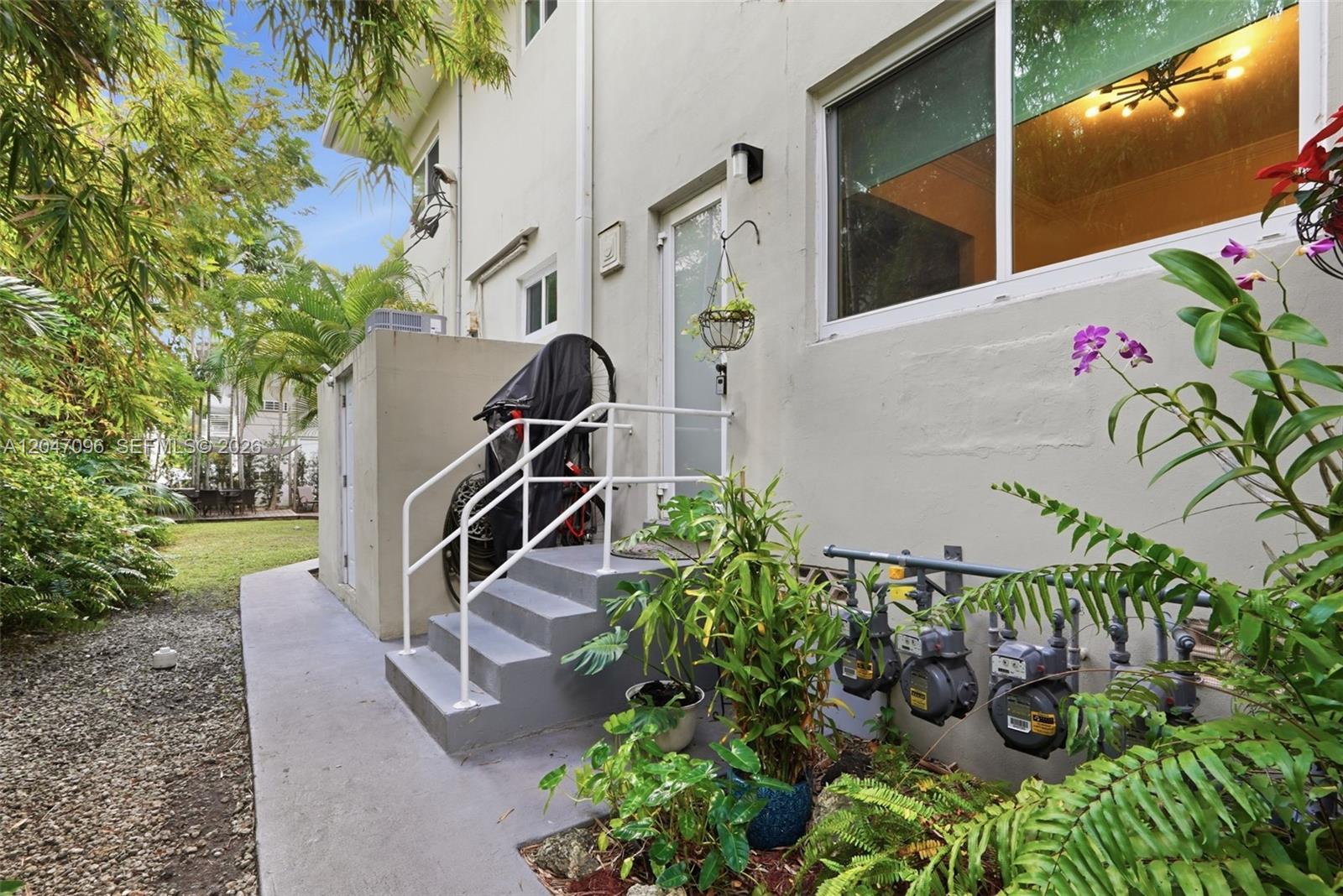 9881 W Bay Harbor Dr # 2, Bay Harbor Islands FL 33154 photo 4