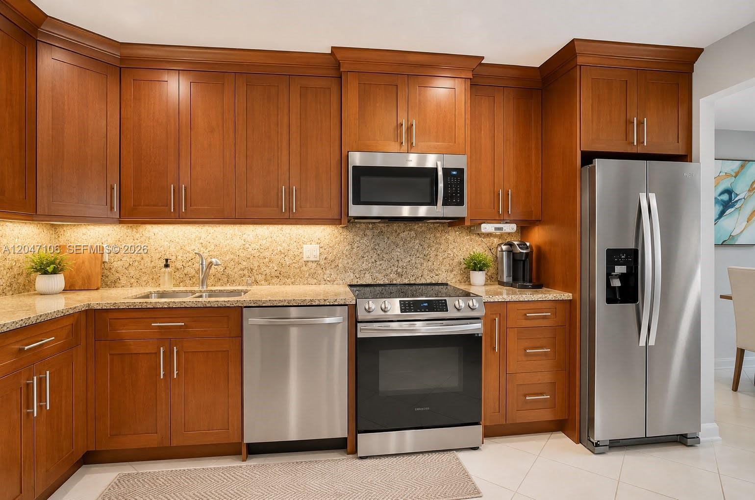 5901 Camino Del Sol # 207, Boca Raton FL 33433 photo 3
