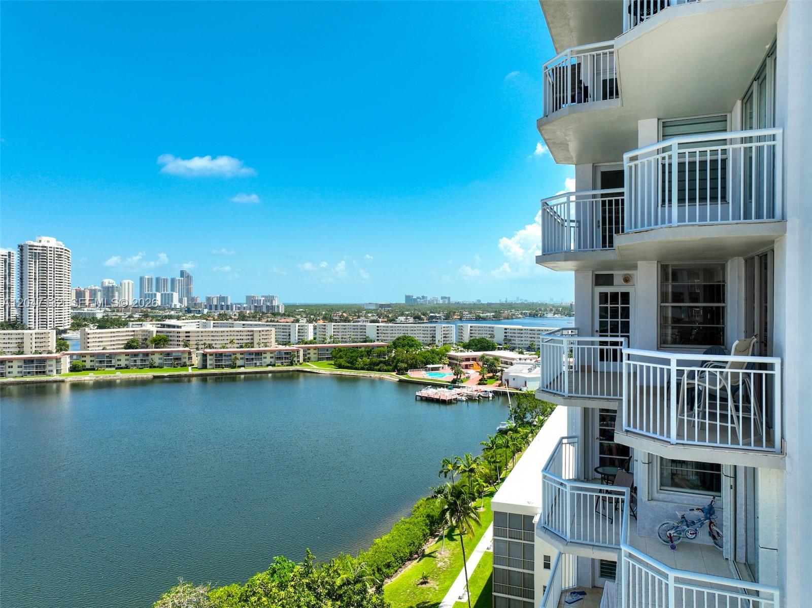 18041 Biscayne Blvd # 1404, Aventura FL 33160 photo 3