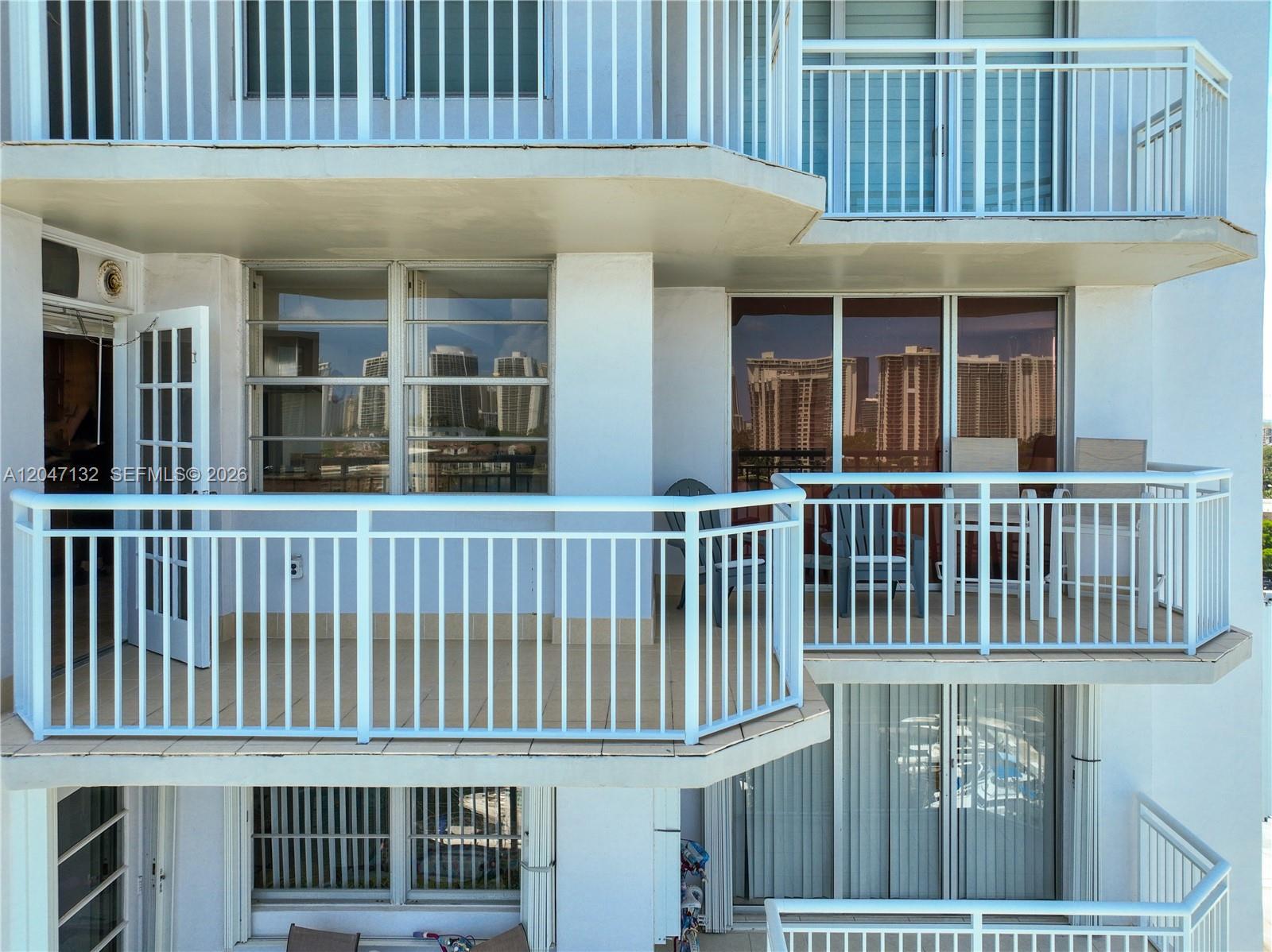 18041 Biscayne Blvd # 1404, Aventura FL 33160 photo 4