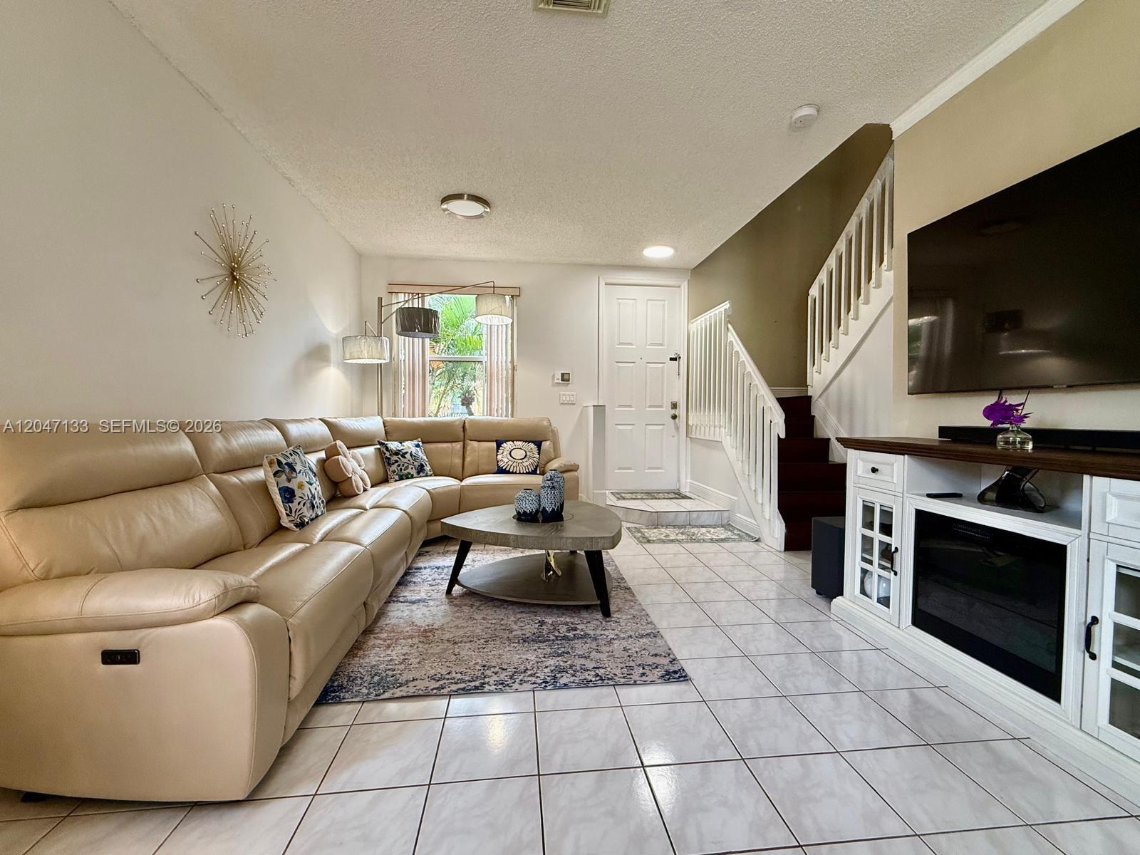 16149 NW 22nd St, Pembroke Pines FL 33028 photo 2