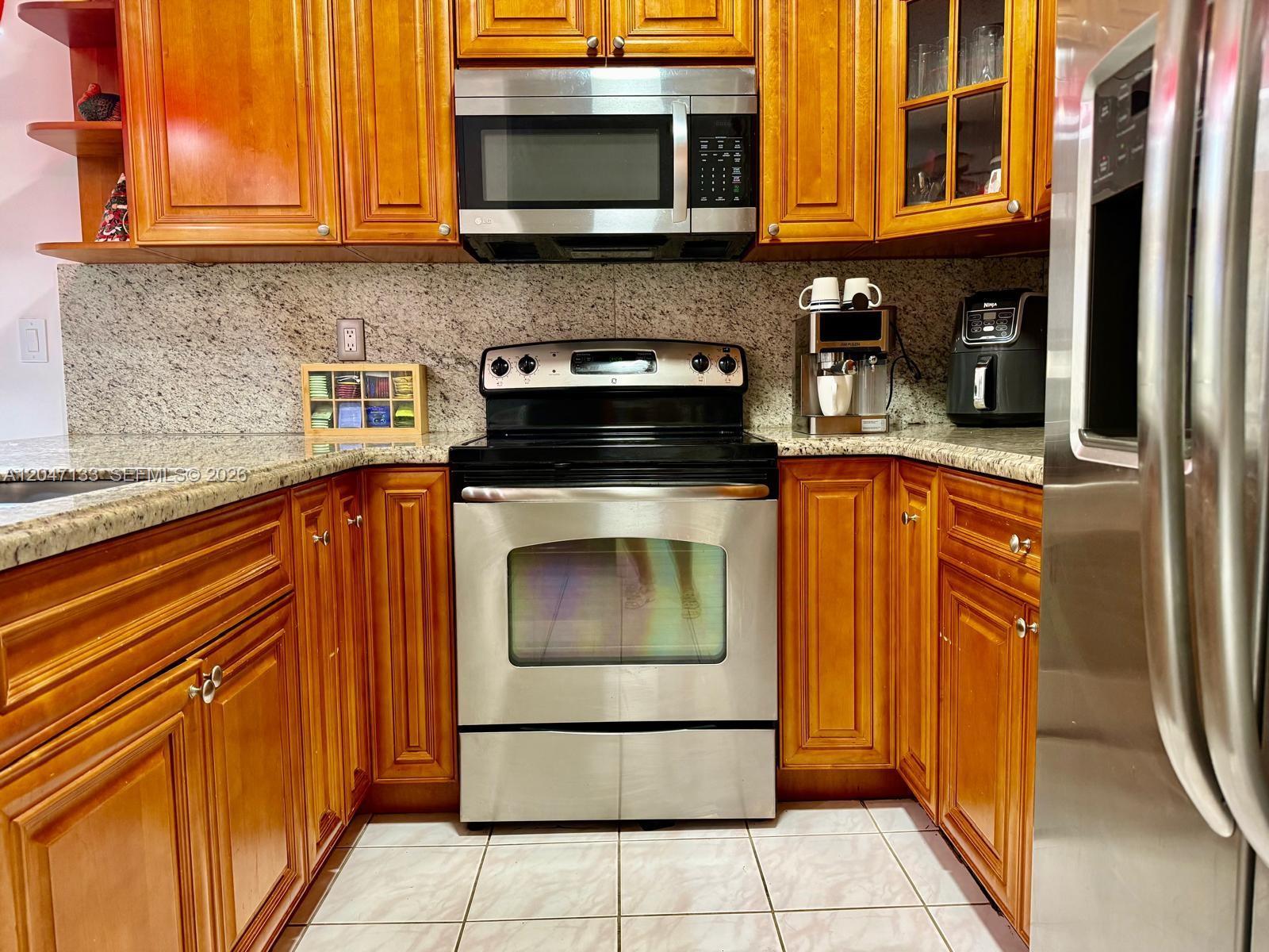 16149 NW 22nd St, Pembroke Pines FL 33028 photo 3