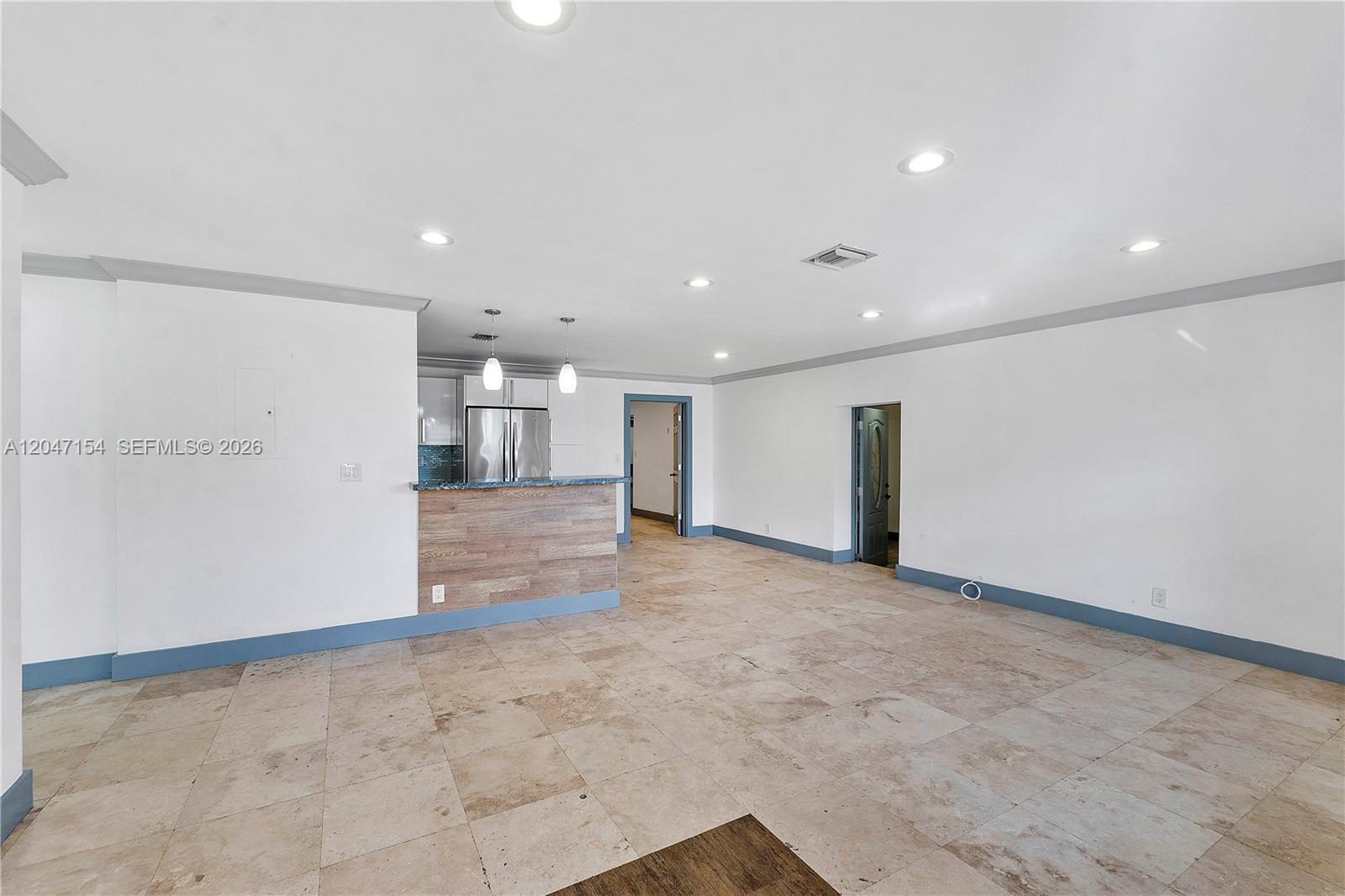 1541 SW 52nd Ave, Plantation FL 33317 photo 4