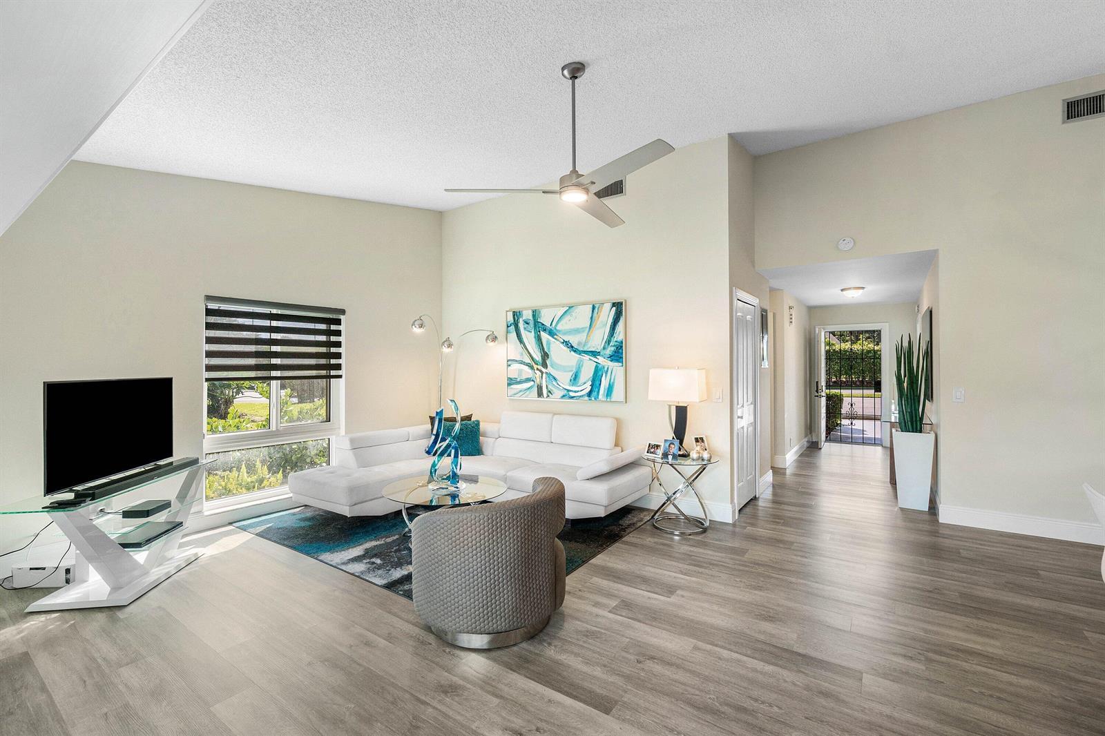 732 Lago Road, Delray Beach FL 33445 photo 5