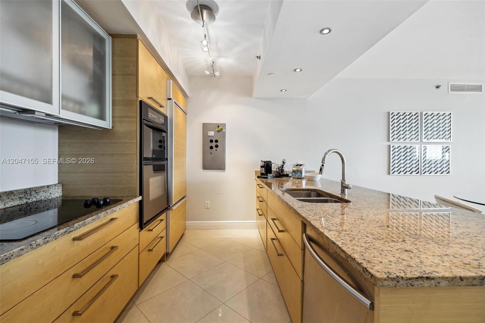 1830 S Ocean Dr # 2703, Hallandale Beach FL 33009 photo 3