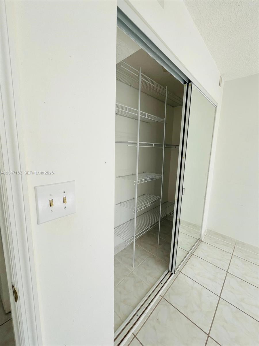 724 NE 4th St # 9, Hallandale Beach FL 33009 photo 3