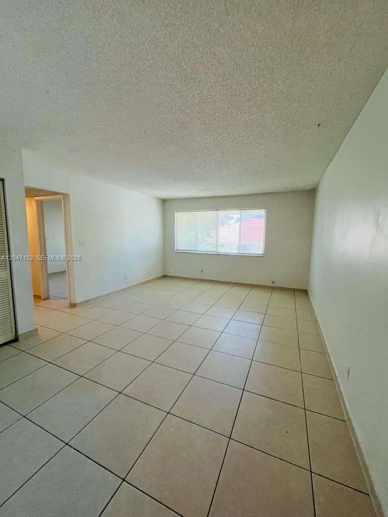 724 NE 4th St # 9, Hallandale Beach FL 33009 photo 4