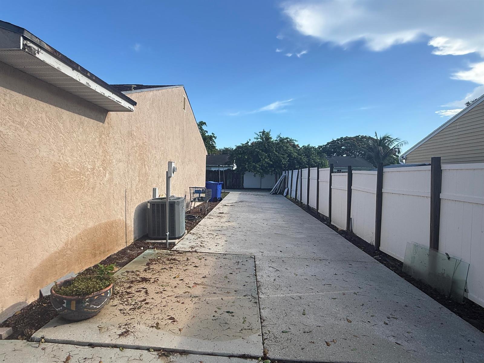 10685 Bobbie Lane, Royal Palm Beach FL 33411 photo 4