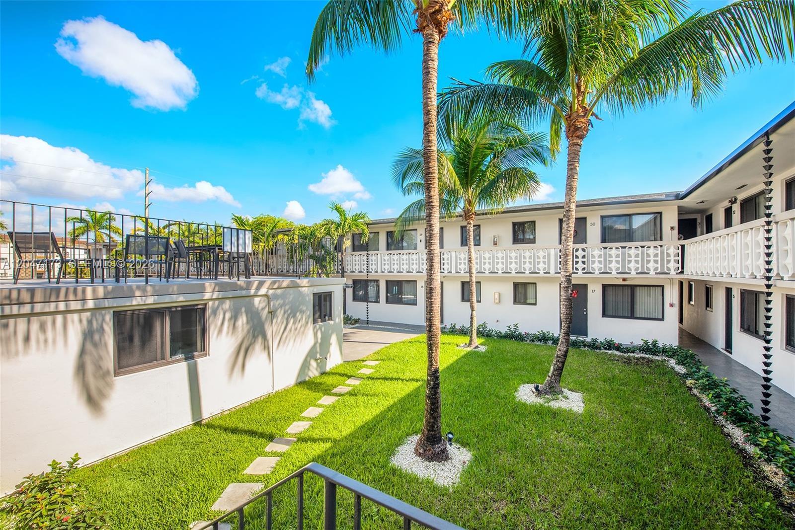 1330 W 29th St # 9, Hialeah FL 33012