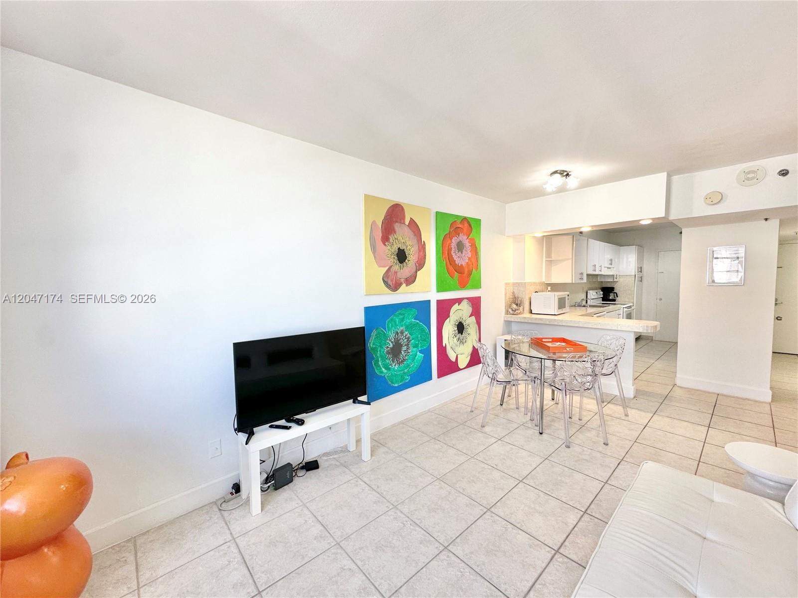 100 Lincoln Rd # 1031, Miami Beach FL 33139 photo 2