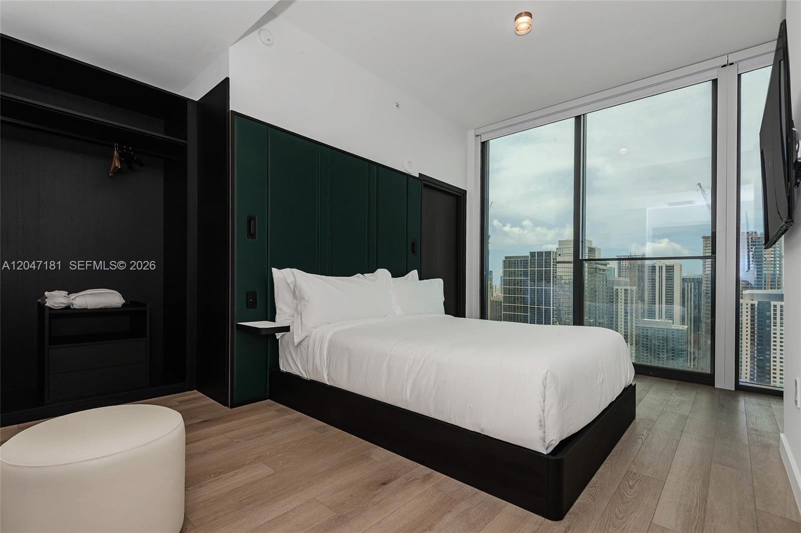 20 NE 11 # 4404, Miami FL 33132 photo 2