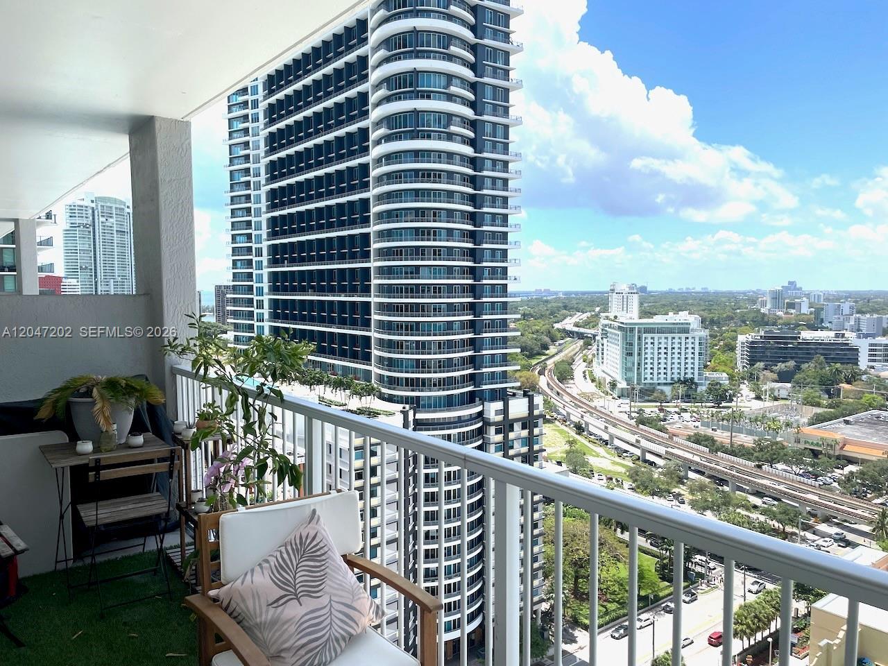 1250 S Miami Ave # 2111, Miami FL 33130 photo 2