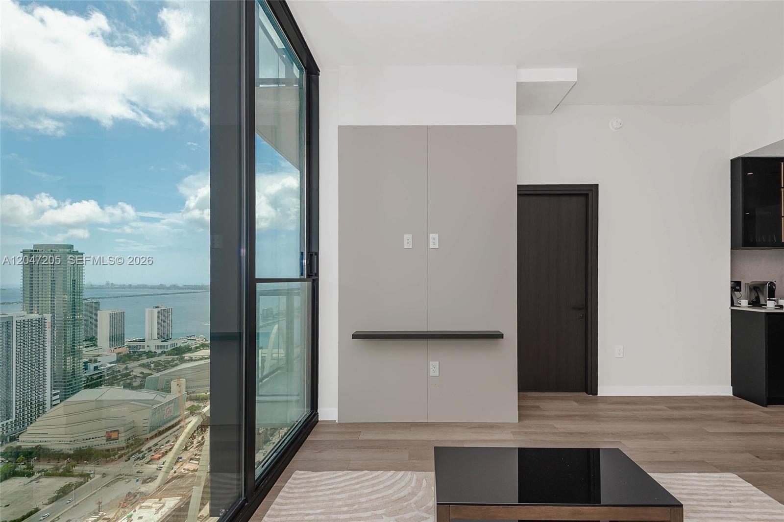 20 NE 11 ST # 4901, Miami FL 33132 photo 2
