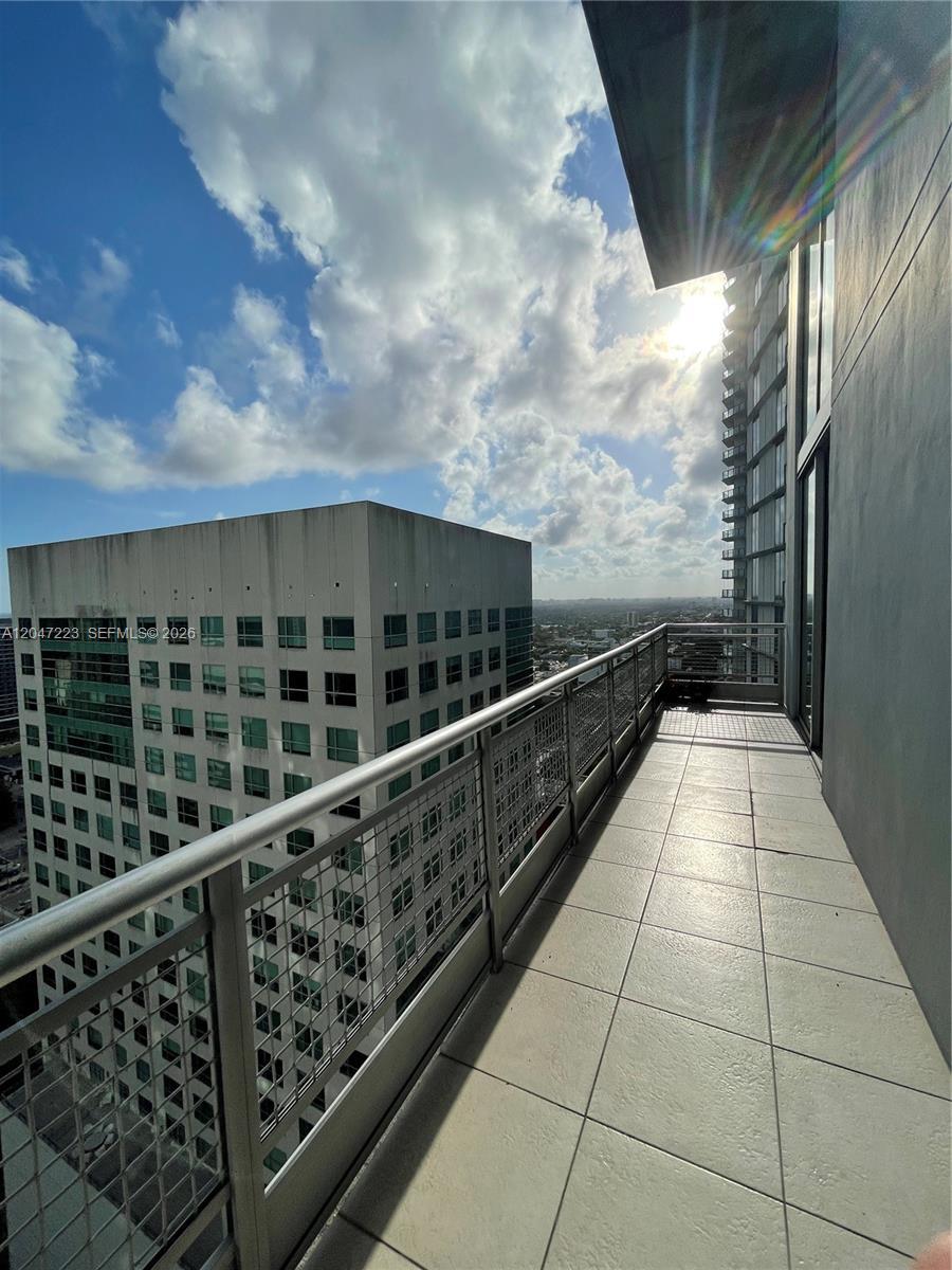 690 SW 1st Ct # 3115, Miami FL 33130 photo 4