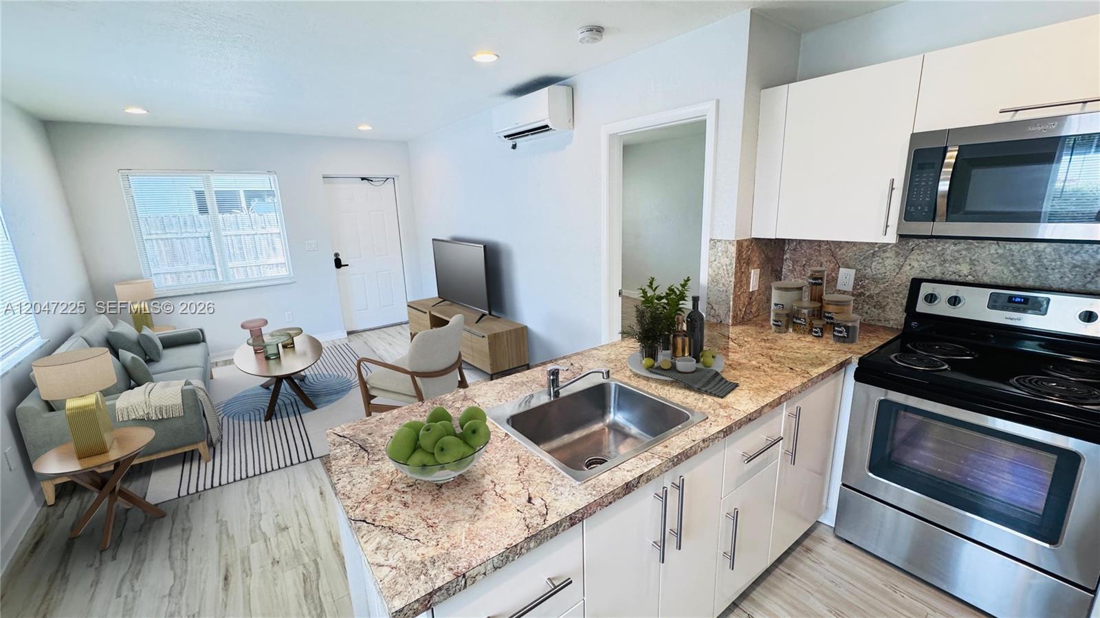 718 SE 13th St # 4, Fort Lauderdale FL 33316 photo 3