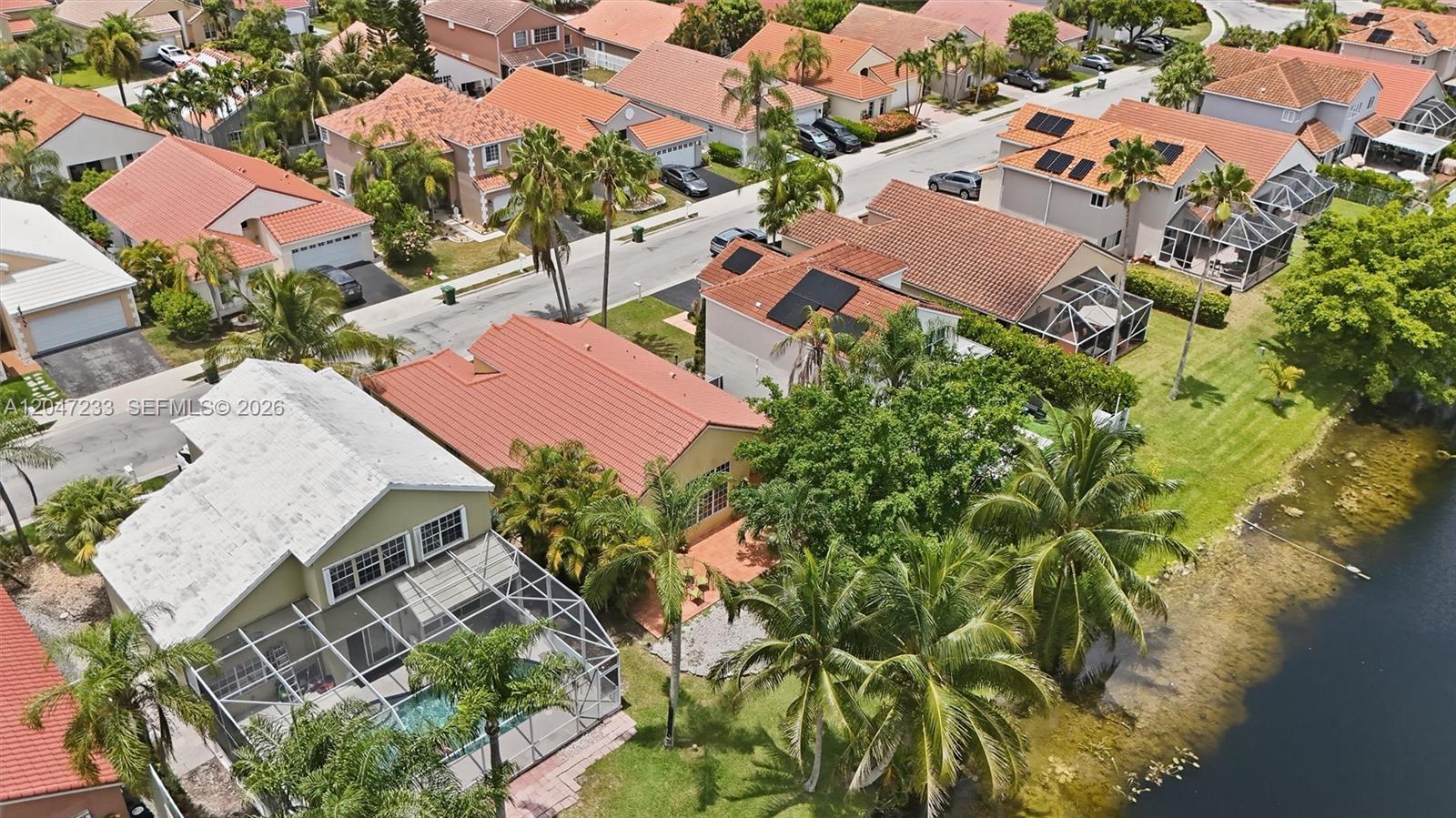 411 Bermuda Springs Dr, Weston FL 33326 photo 4