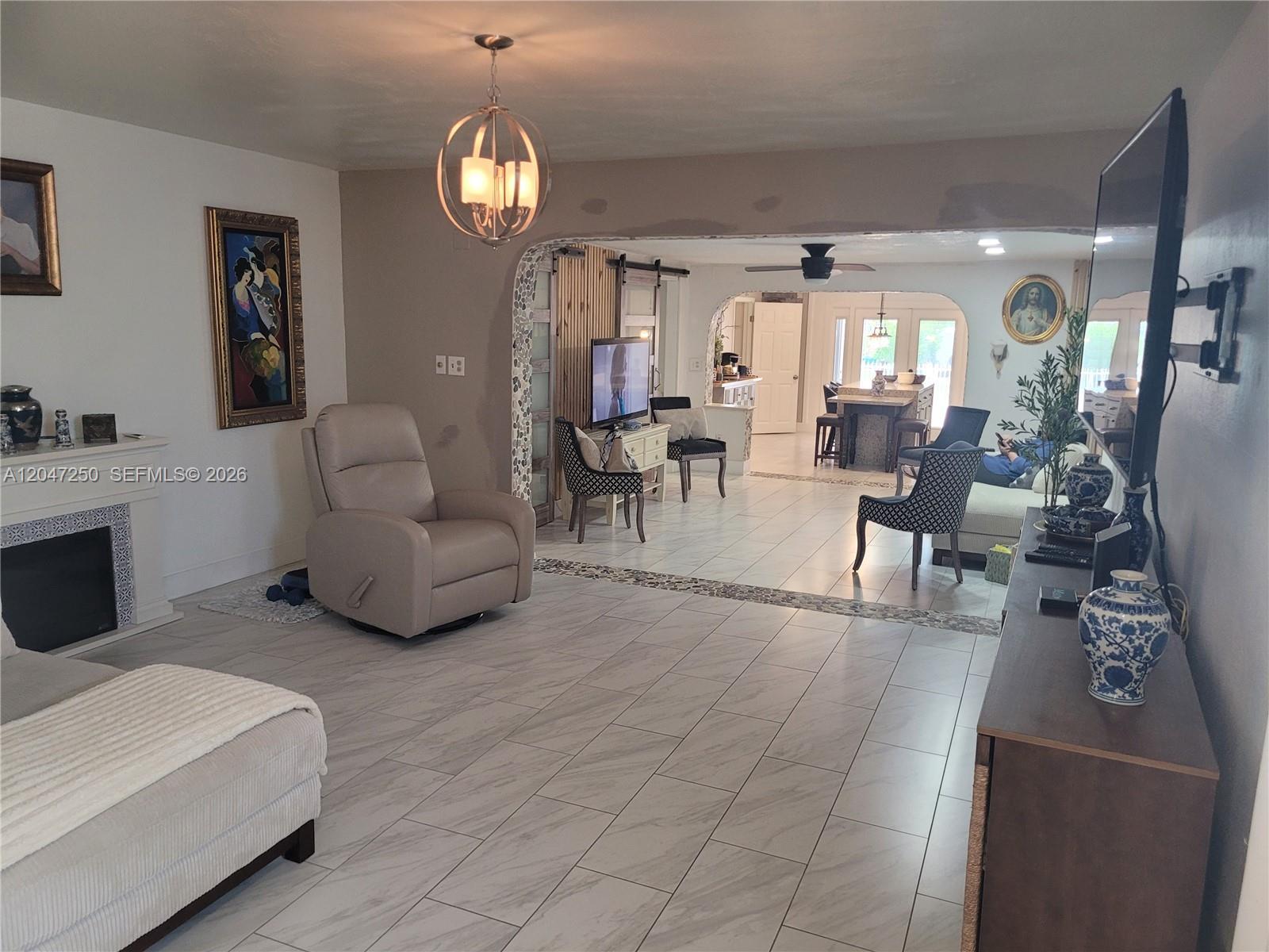 6691 W 15th Ct # 1, Hialeah FL 33012 photo 2