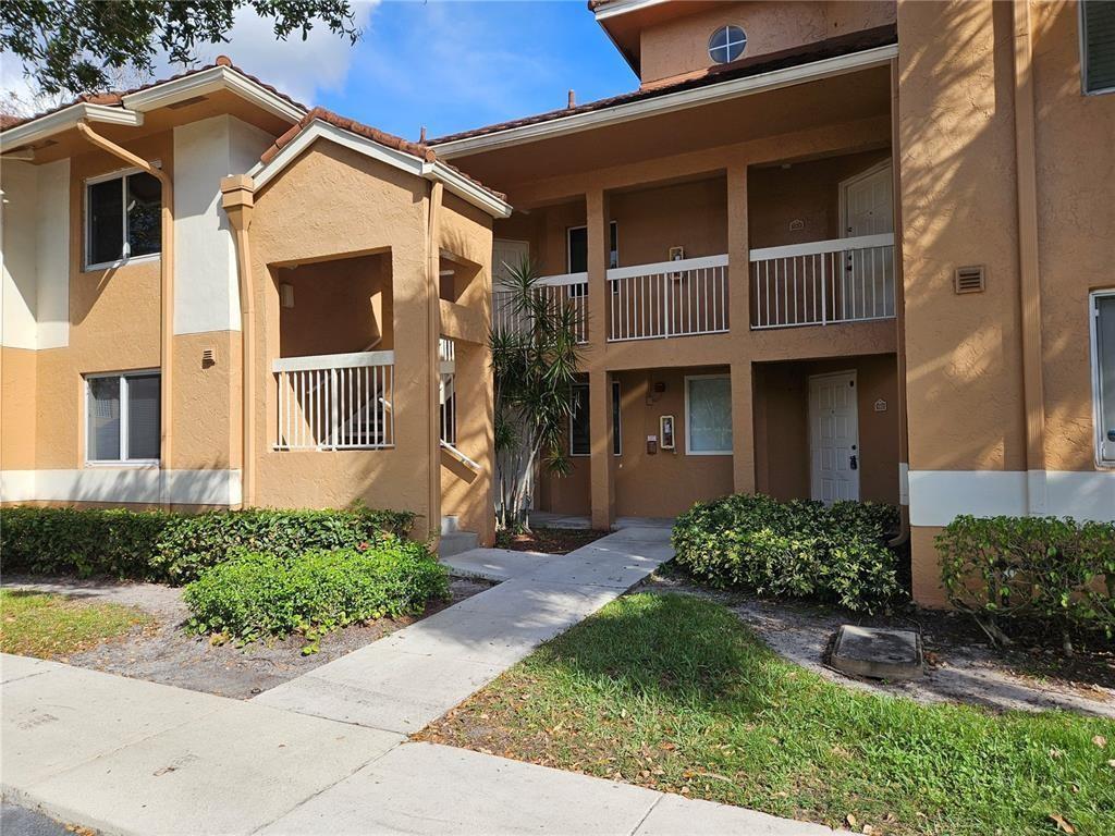 786 NW 92nd Avenue, Plantation FL 33324
