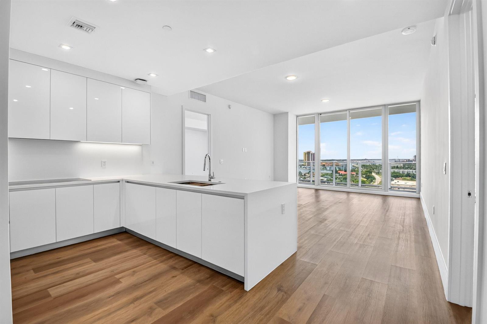 220 Lake Shore Drive # 1511, Lake Park FL 33403 photo 3