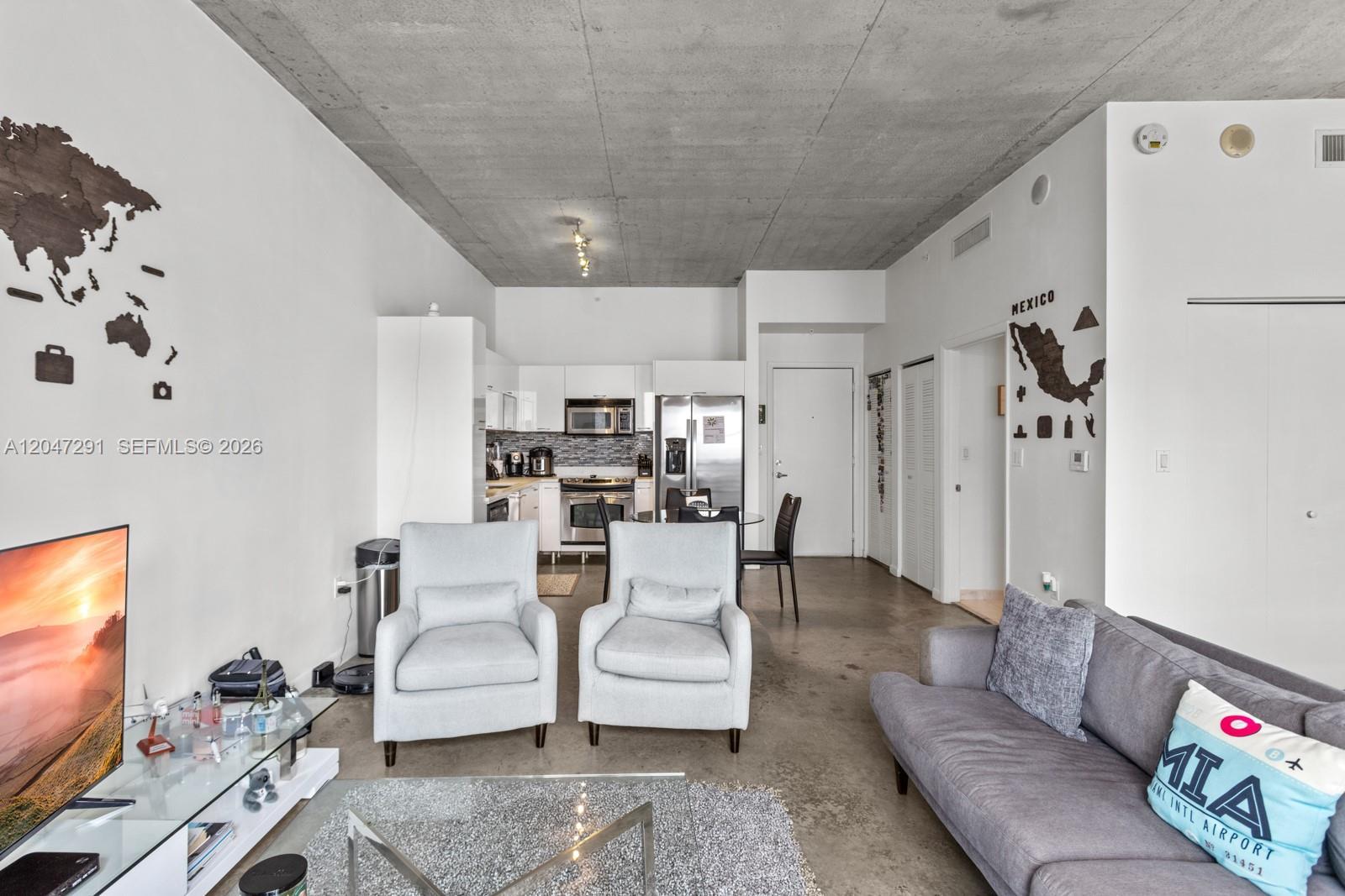 133 NE 2nd Ave # 1815, Miami FL 33132 photo 3