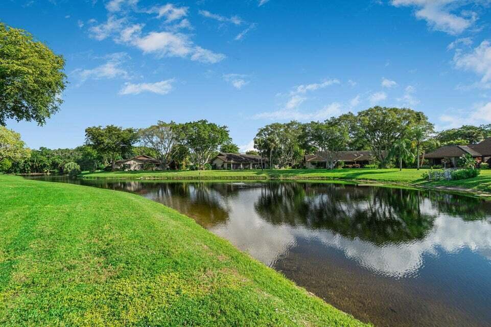 10092 Cedar Point Boulevard # 204, Boynton Beach FL 33437 photo 4