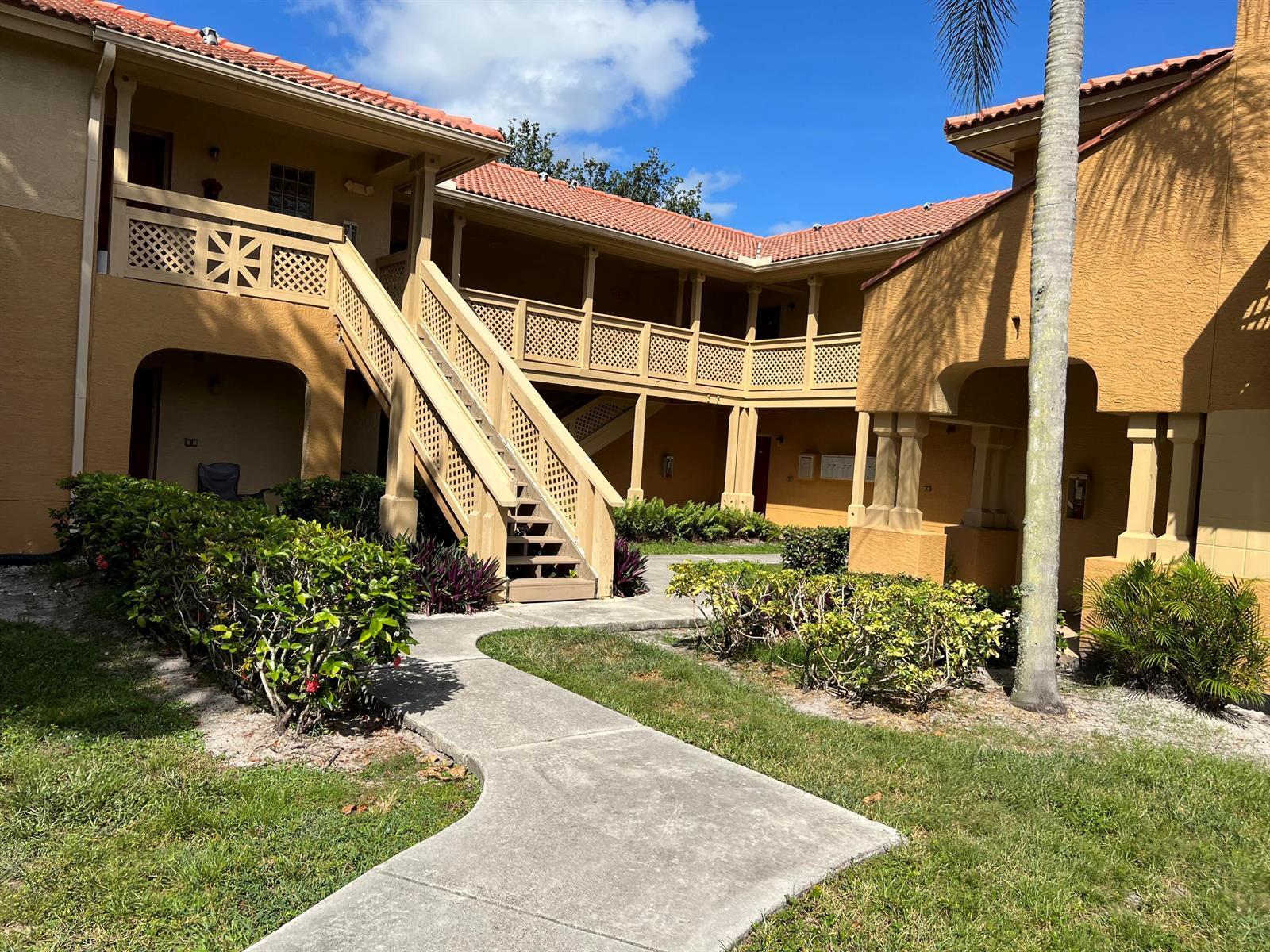 4751 Via Palm Lakes # 416, West Palm Beach FL 33417 photo 3