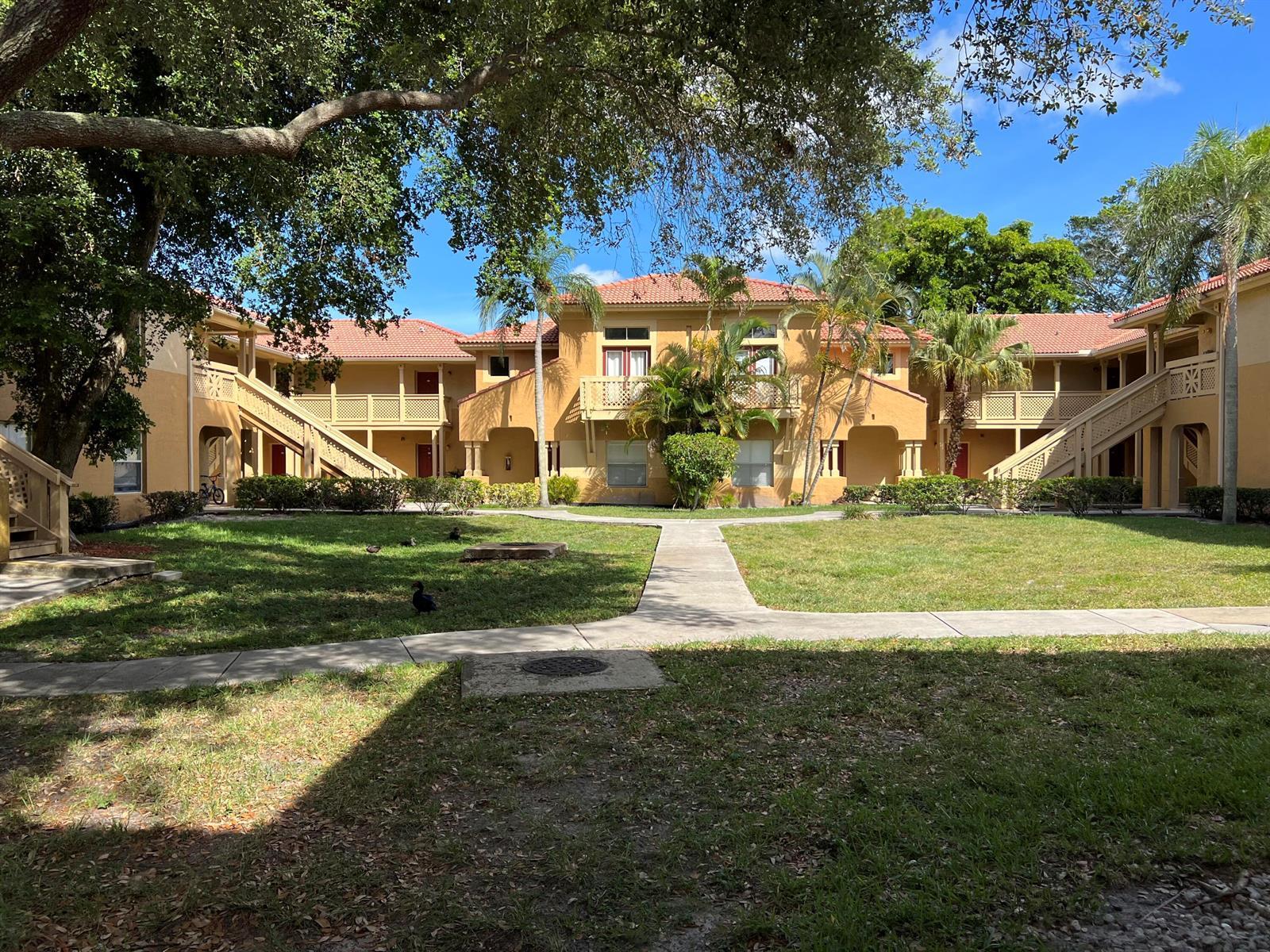 4751 Via Palm Lakes # 416, West Palm Beach FL 33417 photo 4