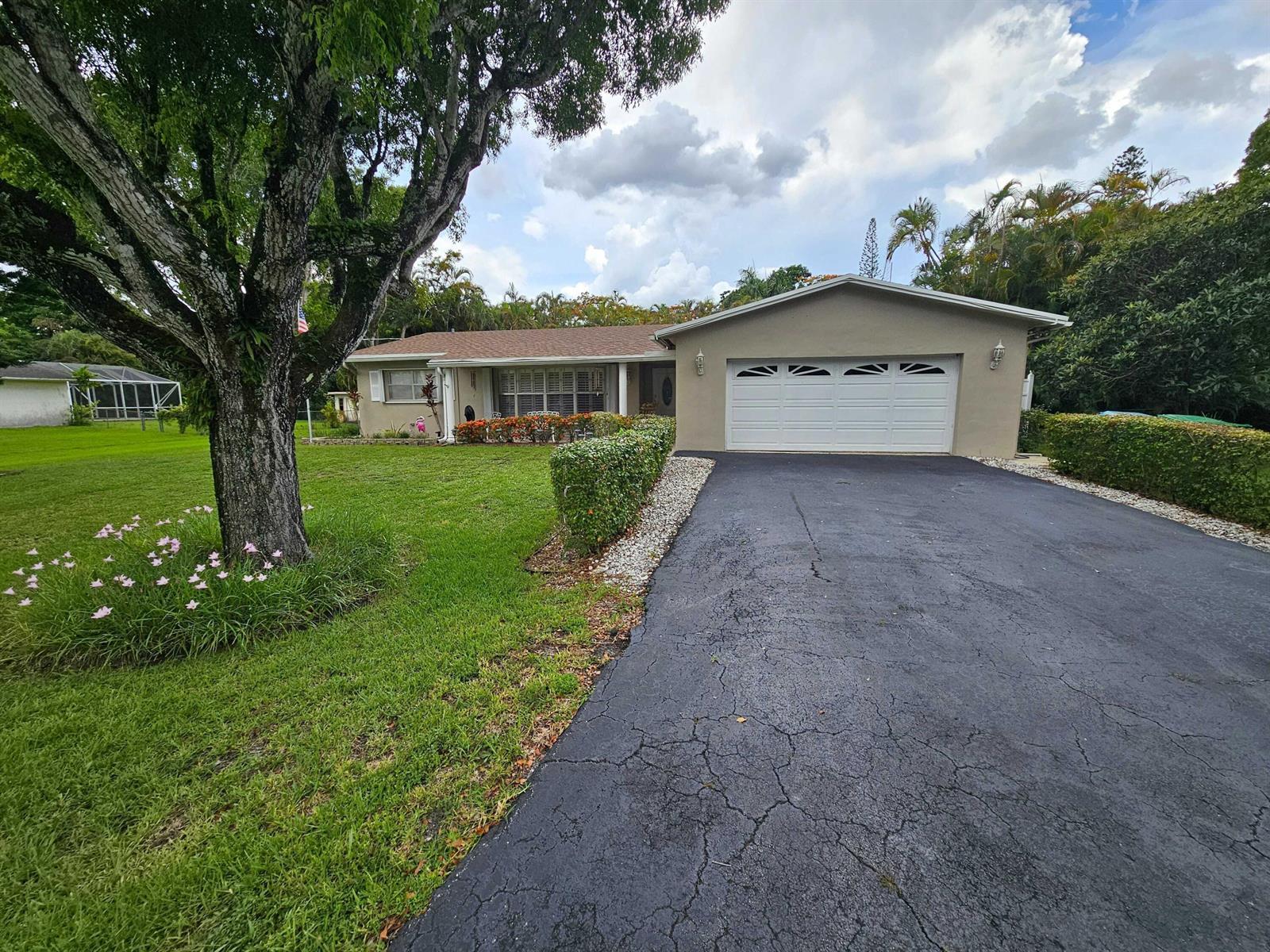 11500 SW 3rd Street, Plantation FL 33325 photo 2