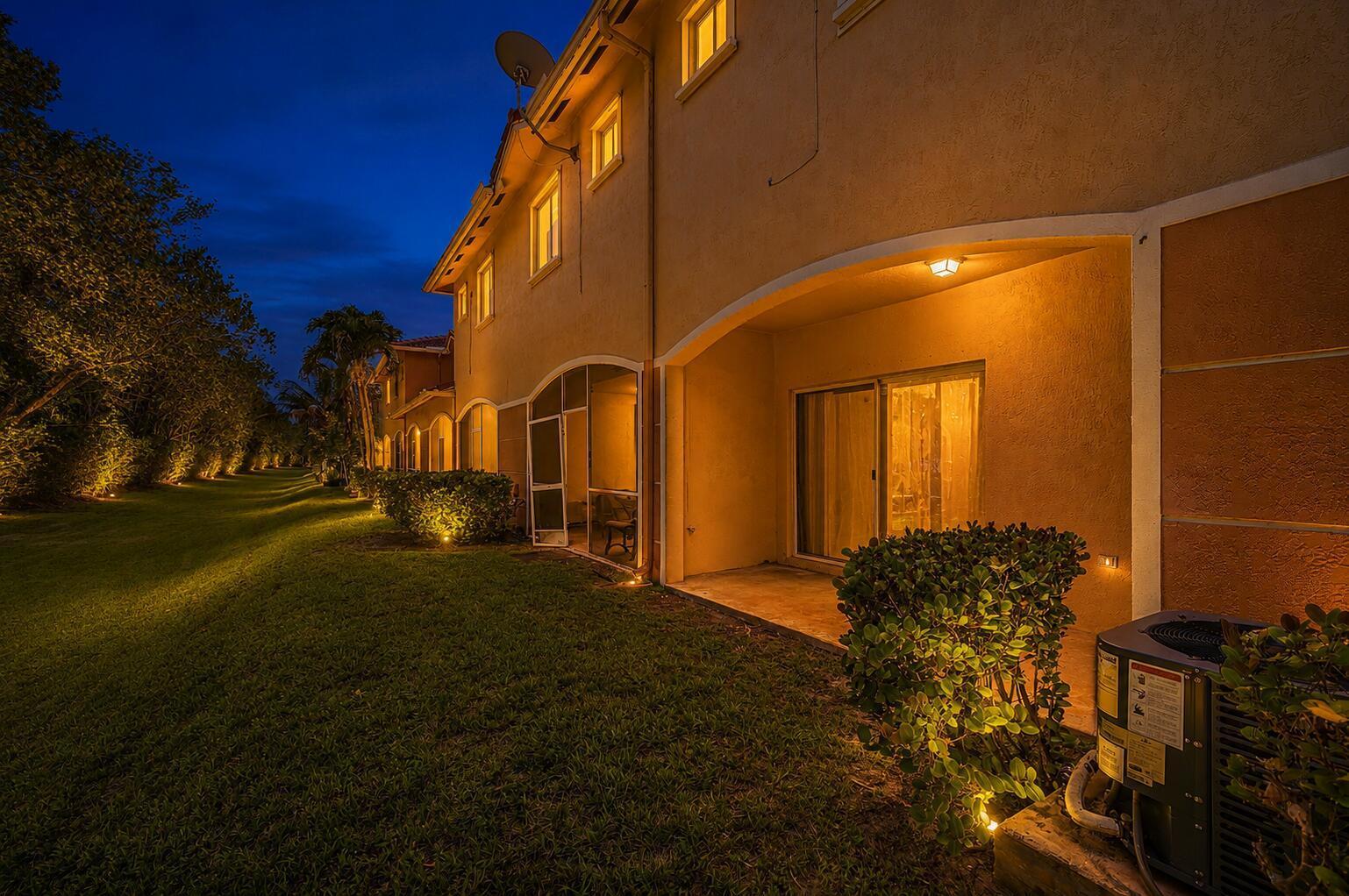 6532 Catalina Lane, Tamarac FL 33321 photo 4