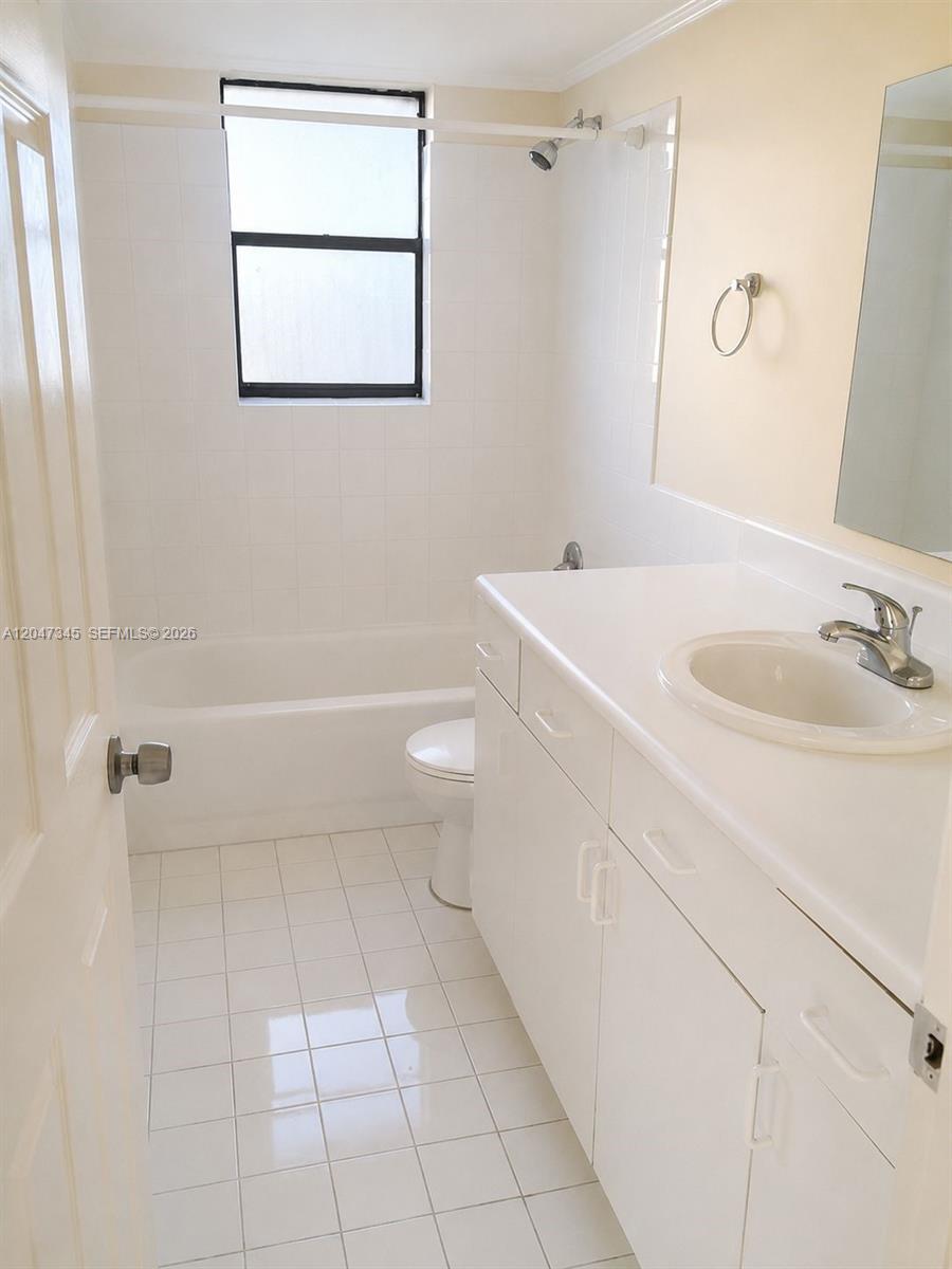500 NE 2nd St # 419, Dania Beach FL 33004 photo 3