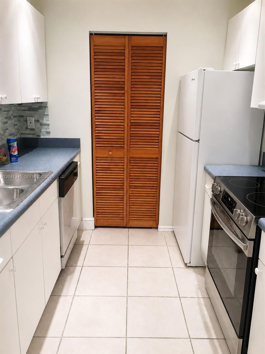 500 NE 2nd St # 419, Dania Beach FL 33004 photo 5