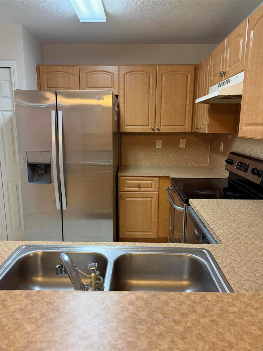 765 SW 107th Avenue # 2303, Pembroke Pines FL 33025 photo 4