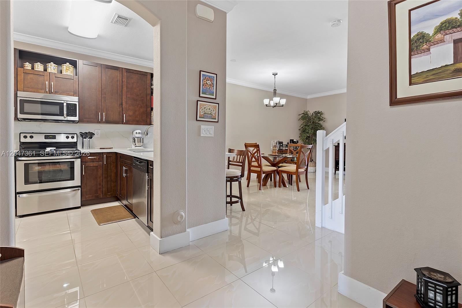15262 SW 91st Ln, Miami FL 33196 photo 3