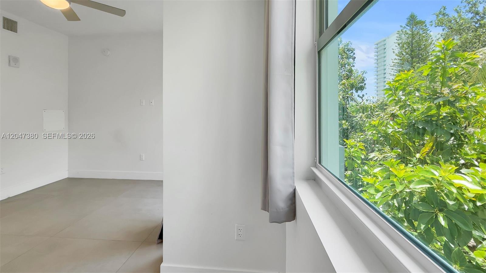 1536 NW 15th Ave # 302, Miami FL 33125 photo 2