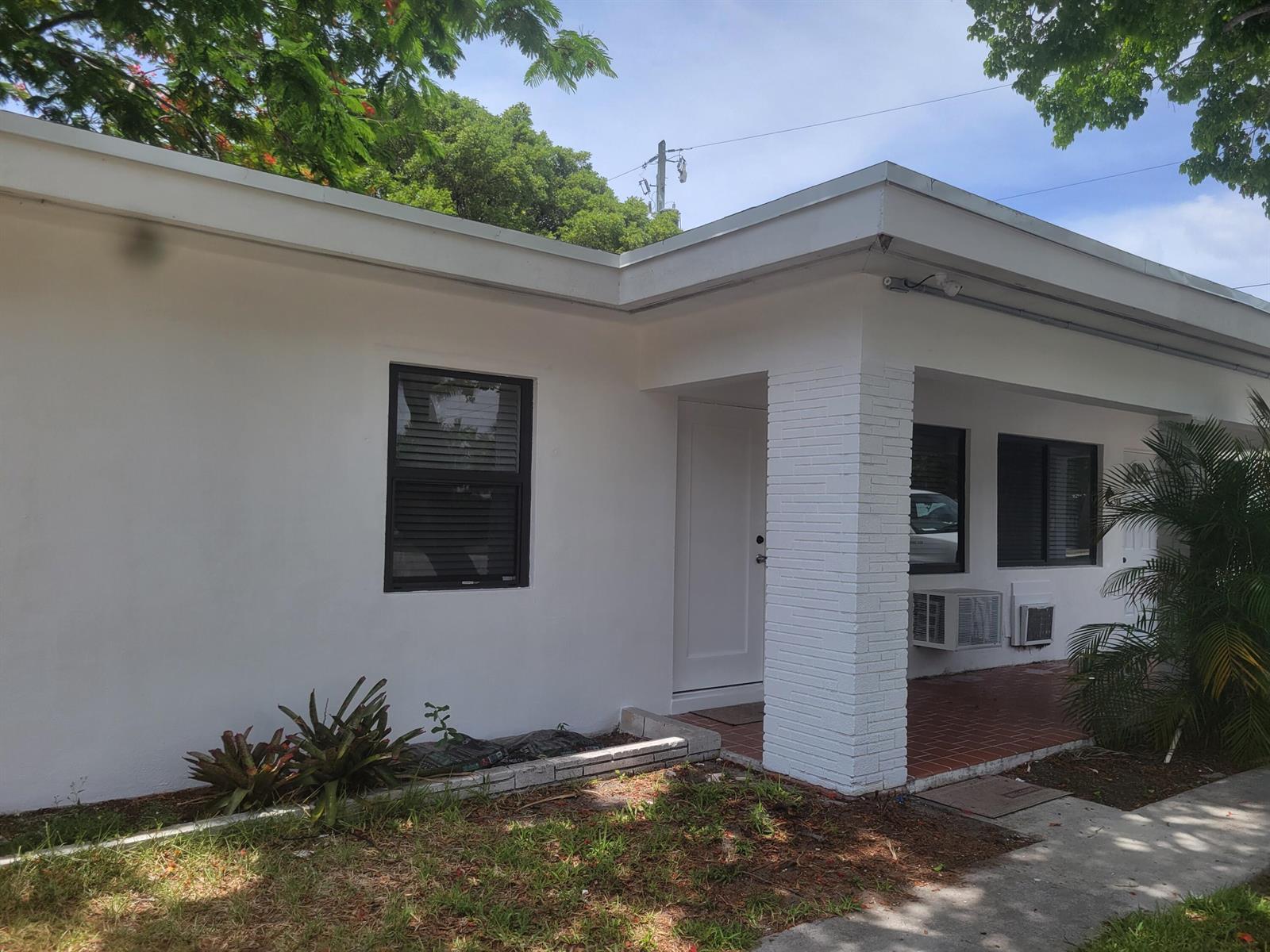 2101 SE 4th Avenue, Fort Lauderdale FL 33316 photo 2