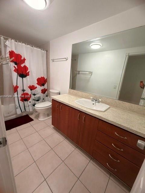 6930 Miami Gardens Dr # 517, Hialeah FL 33015 photo 3