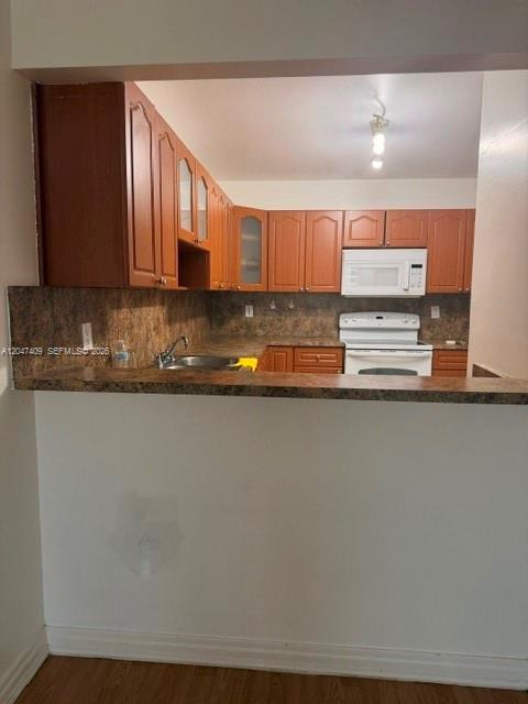 6930 Miami Gardens Dr # 517, Hialeah FL 33015 photo 4