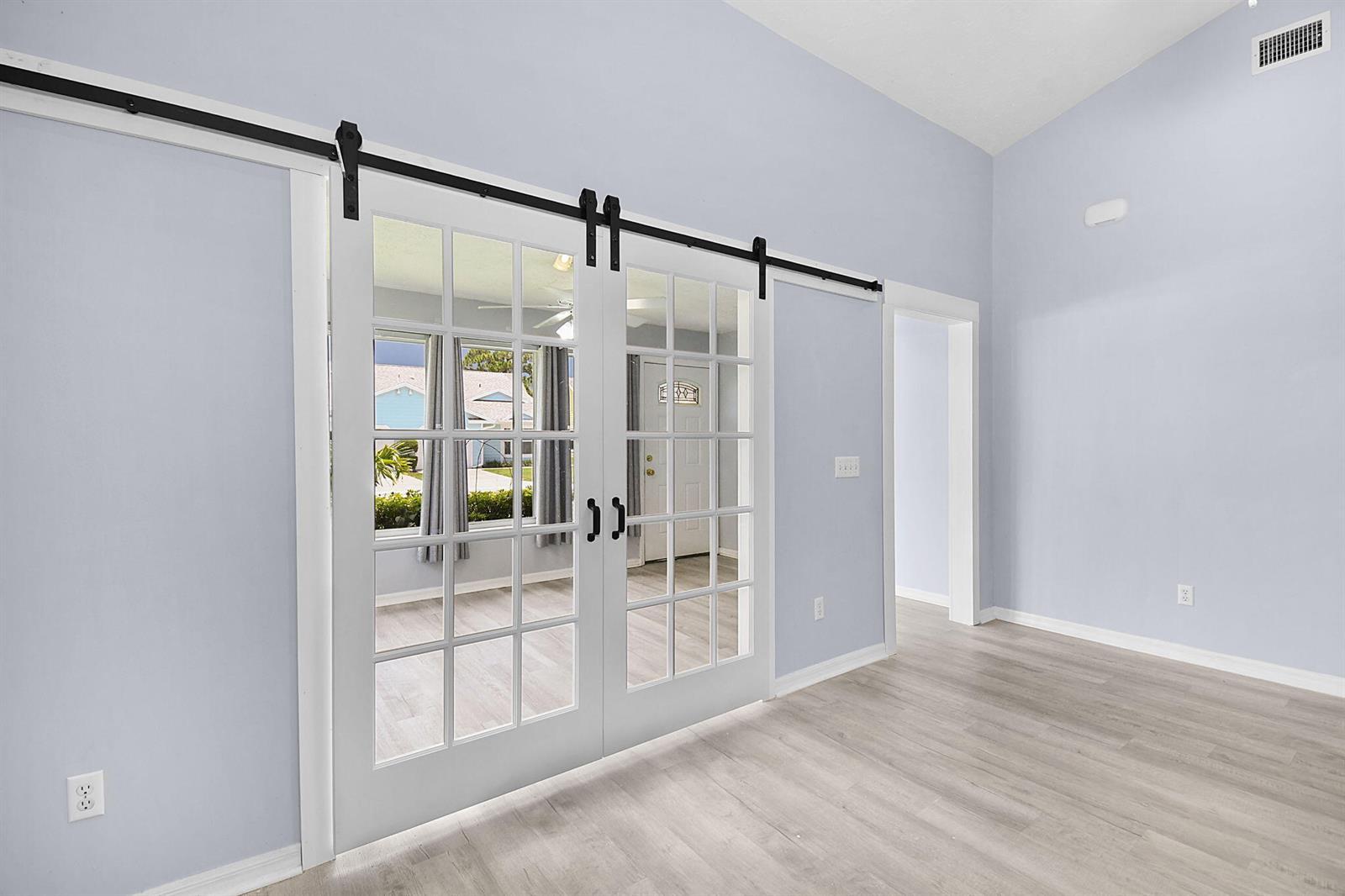 4062 Garden Villas Court, Fort Pierce FL 34982 photo 2