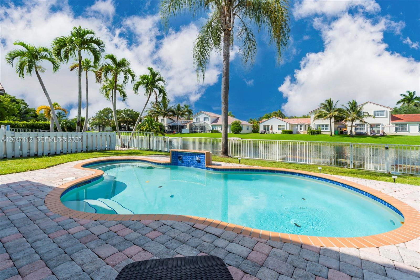 18785 SW 29th St, Miramar FL 33029 photo 2