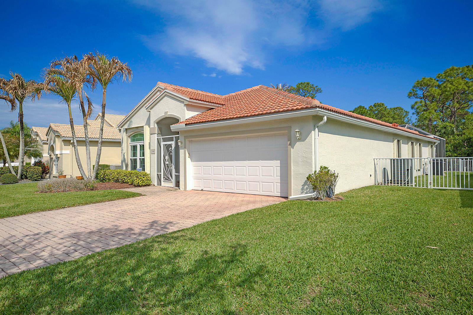 7004 SE Twin Oaks Circle, Stuart FL 34997 photo 3